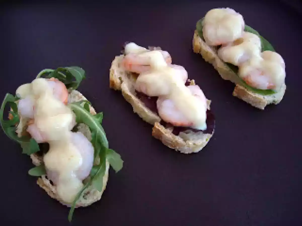 Canapés de gambas con aliño de yogur al curry - foto 2