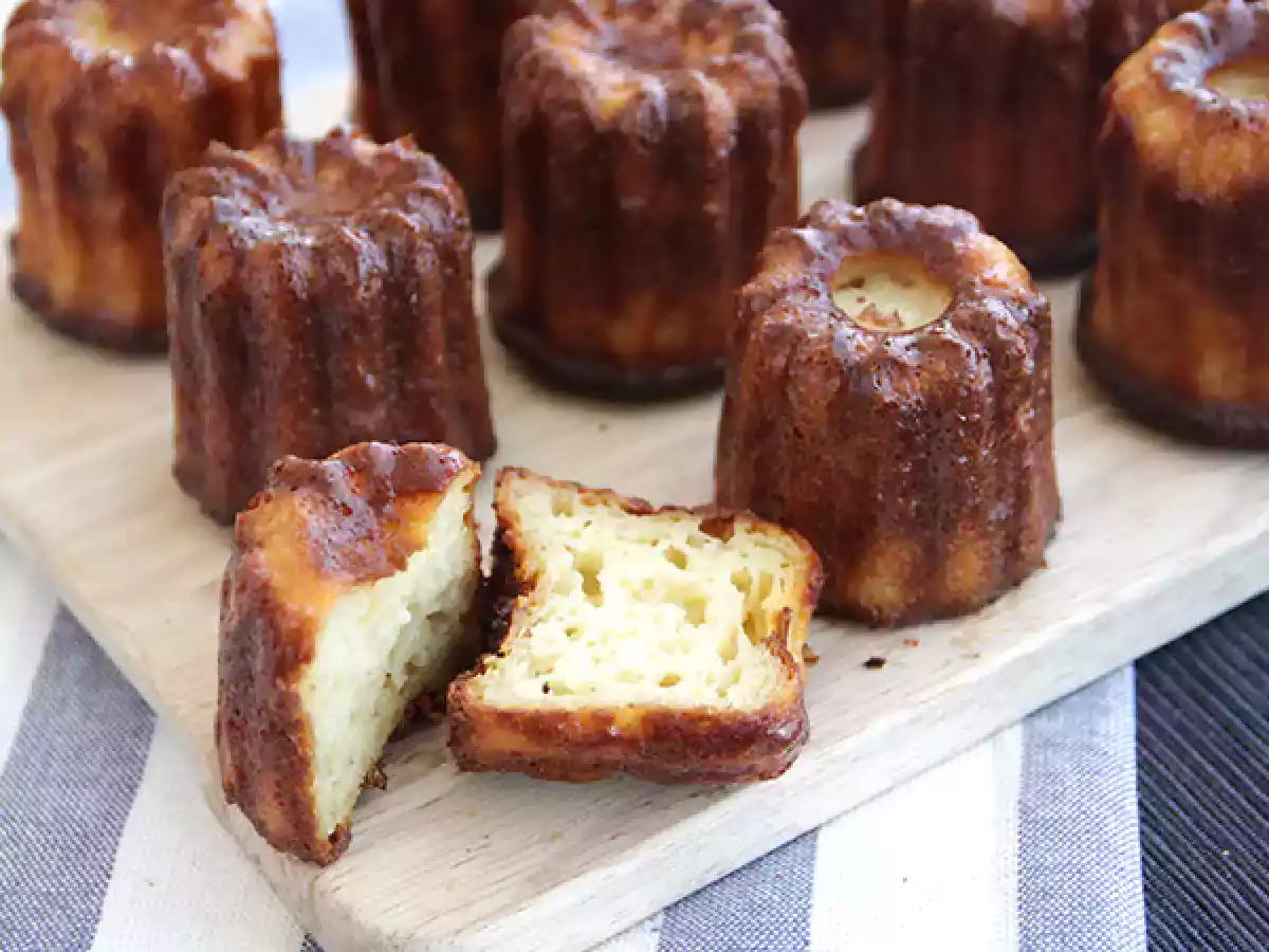 Canelés de Burdeos