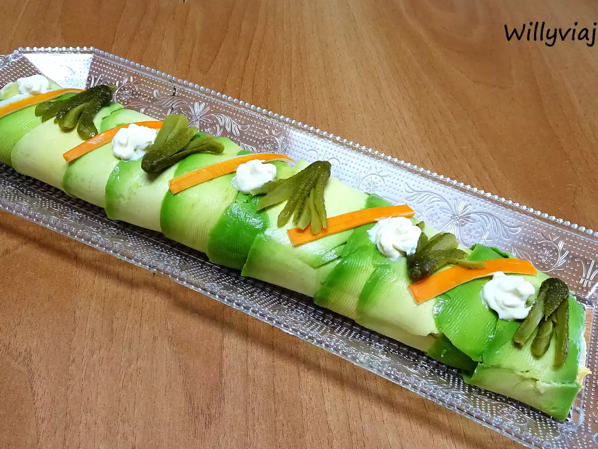 Canelón de aguacate relleno de ensaladilla de arroz - foto 2