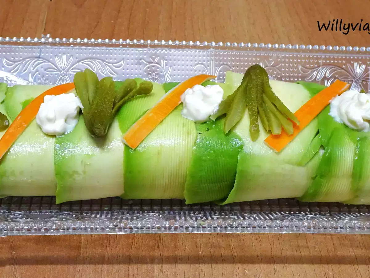 Canelón de aguacate relleno de ensaladilla de arroz - foto 3