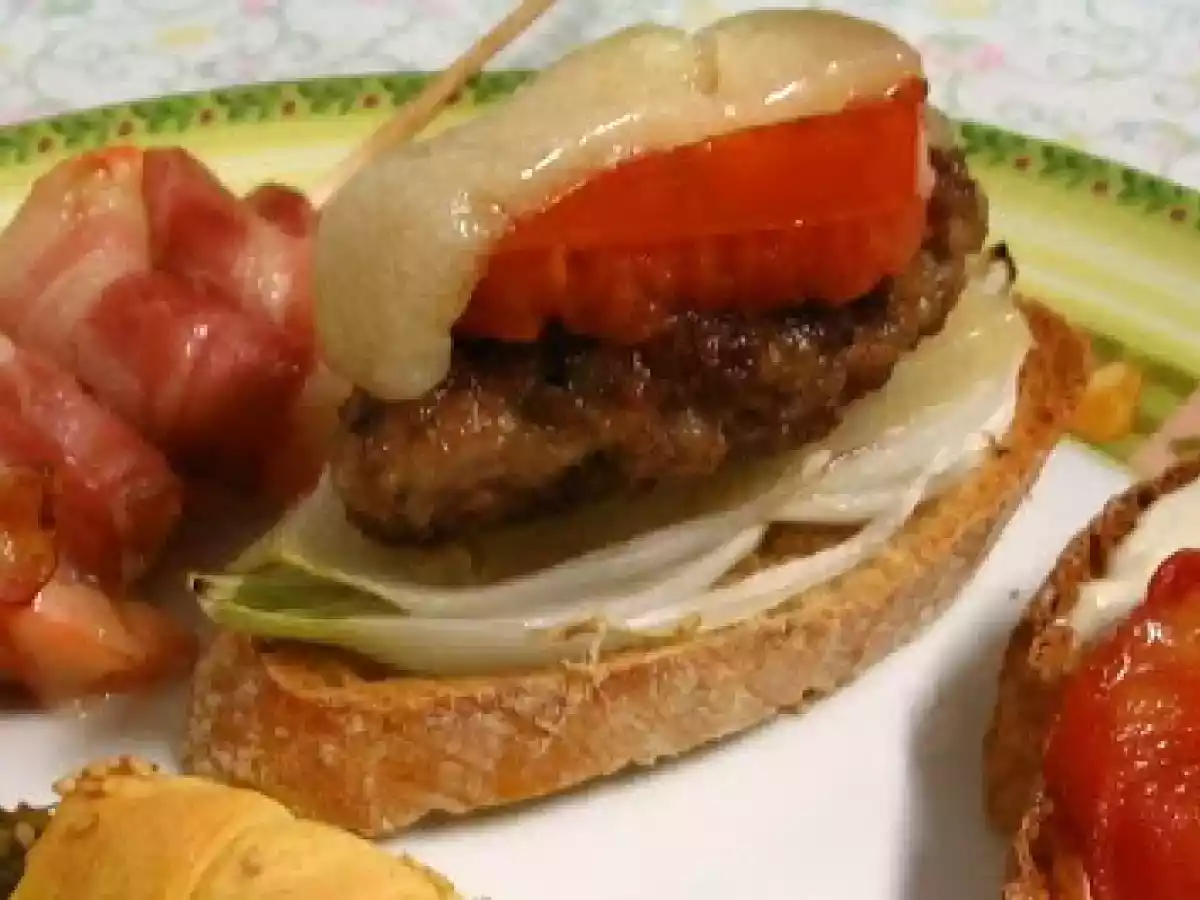 CENA DE TAPEO: UN POCO DE AQUÍ, UN POCO DE ALLÁ - foto 4