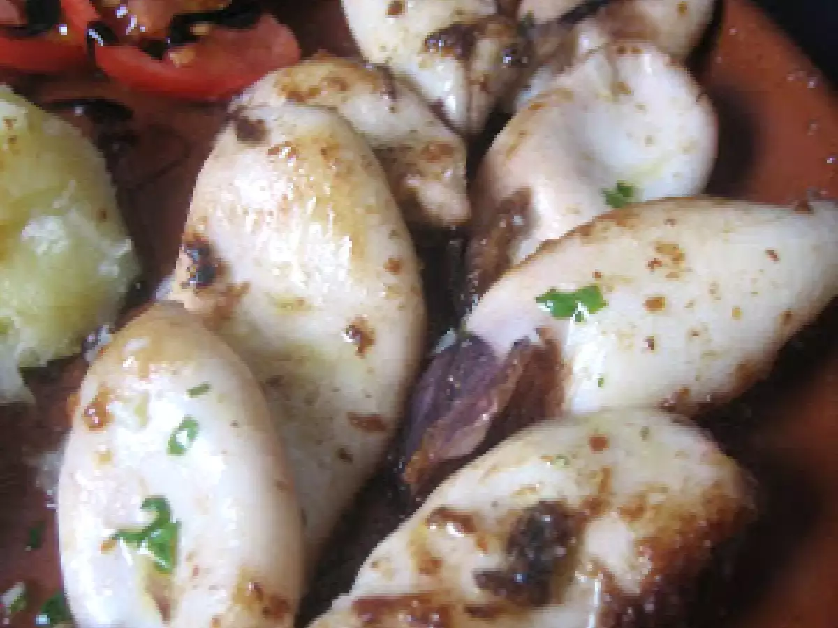 Chipirones a la plancha con perejil - foto 2