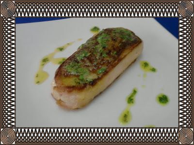 Churrasquito de salmon entrelazado con tocineta al ajillo de cilantro y  perejil - Receta Petitchef