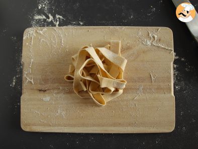 Cómo hacer pasta fresca al huevo: Pappardelle (tagliatelle largos) - foto 4