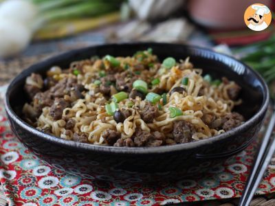 ¿Cómo preparar fideos instantáneos? Receta rápida con ternera y champiñones