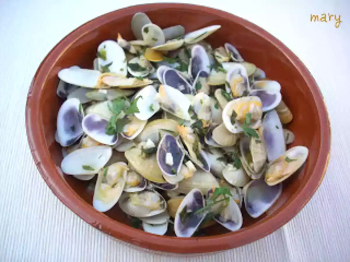 Coquinas de Huelva al ajillo - foto 2