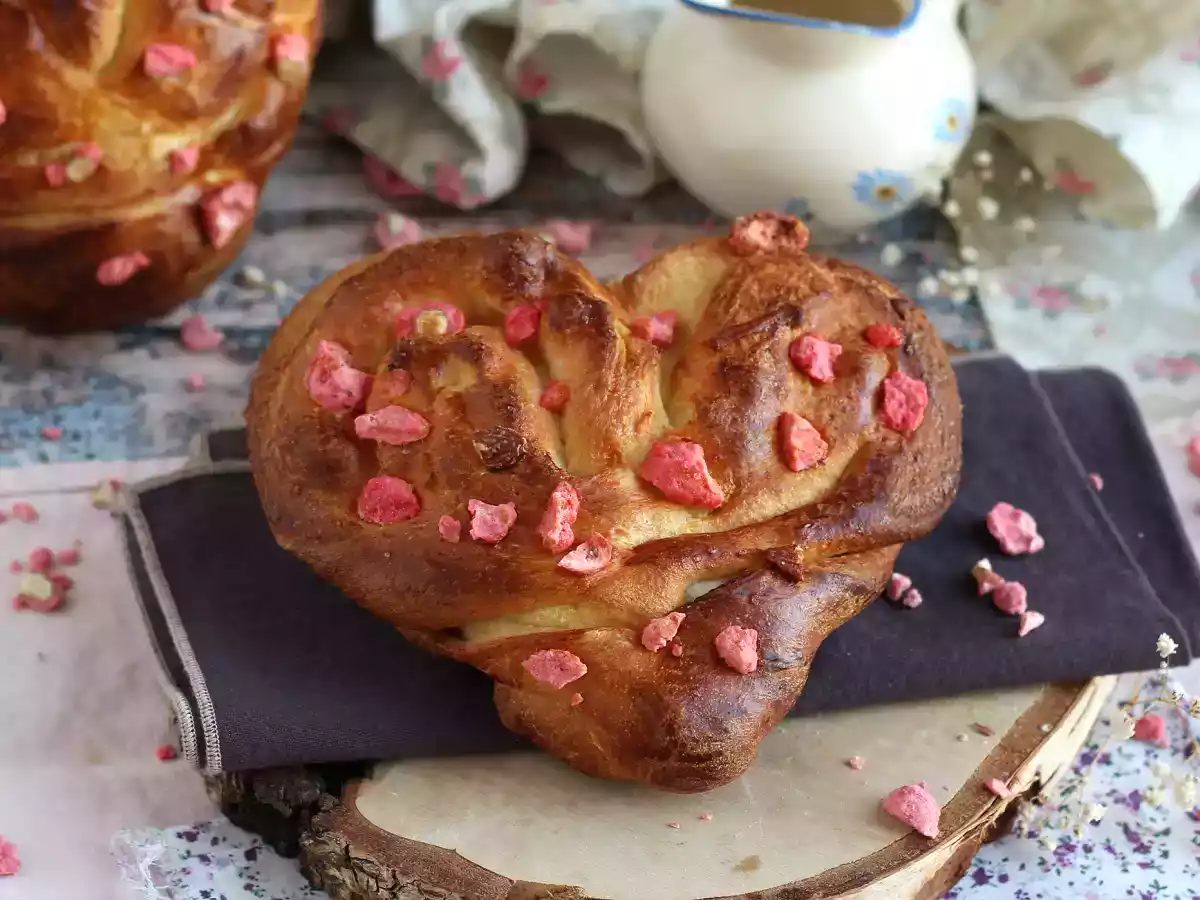 Corazón de brioche para San Valentín, muy tierno y esponjoso