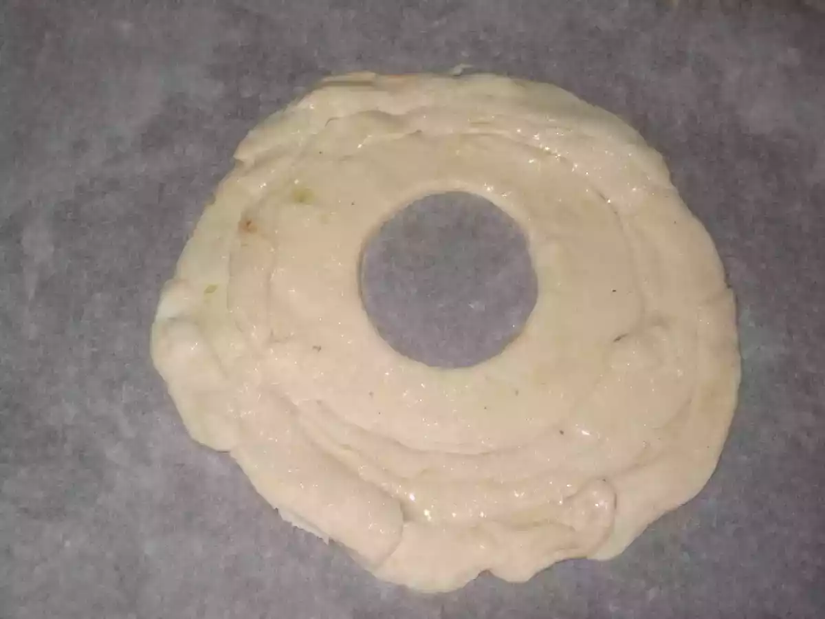 CORONA CON CORAZÓN Y ESTRELLAS DE HOJALDRE - foto 4