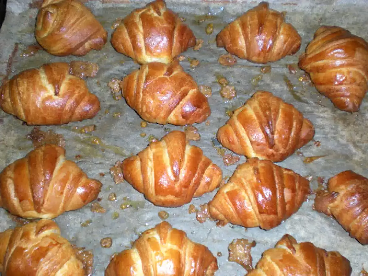 CROISSANTS - foto 2