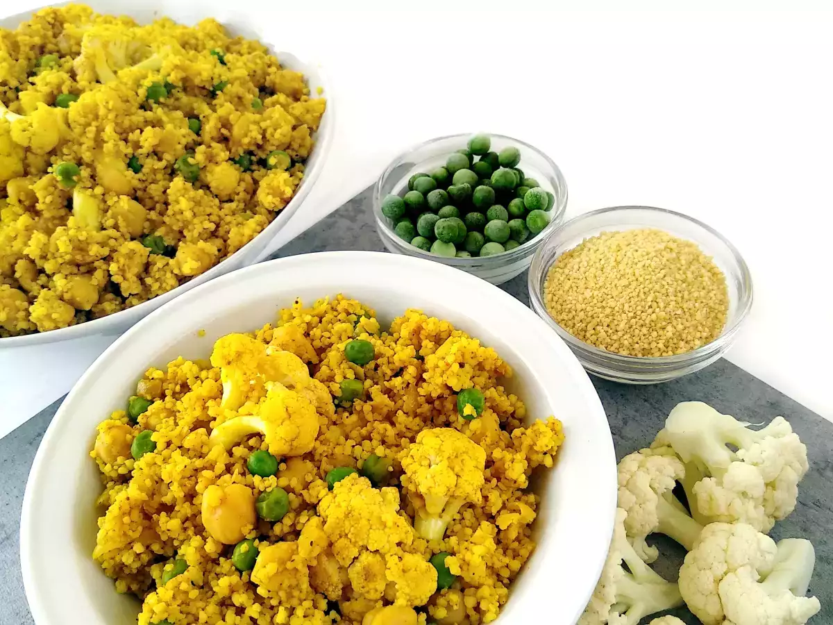 Cuscús con garbanzos, coliflor y guisantes - foto 2