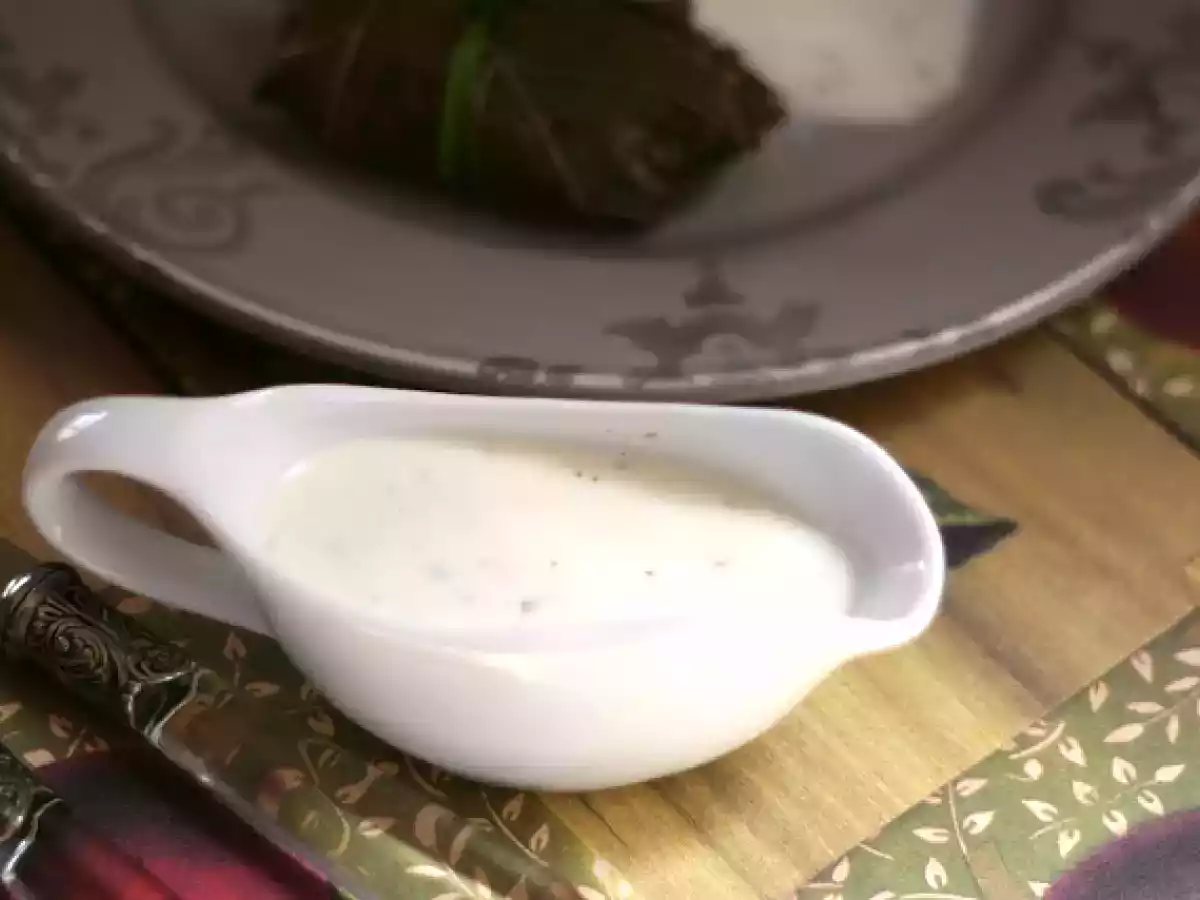 Dolmades con salsa Tzatziki casera - foto 3