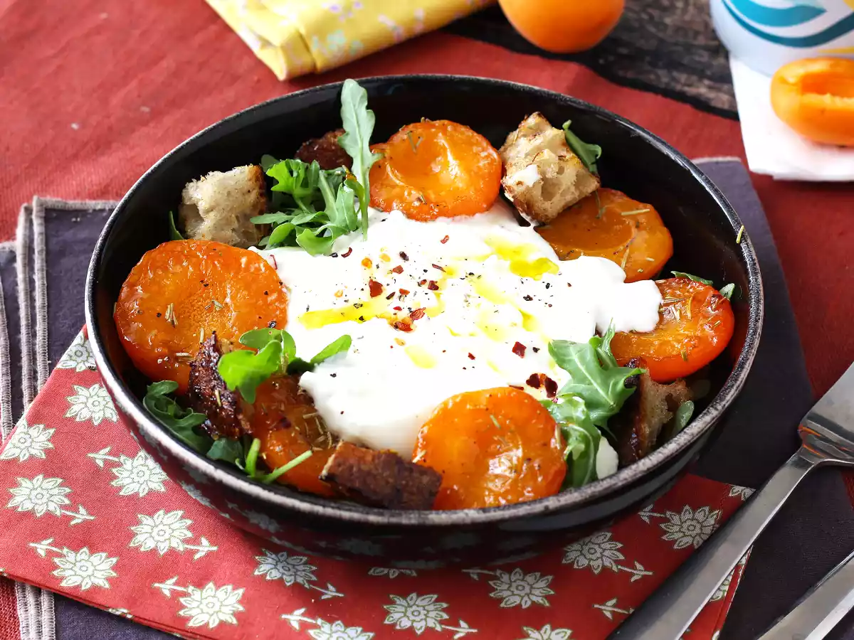 Ensalada de albaricoque asado, rúcula y burrata - foto 3