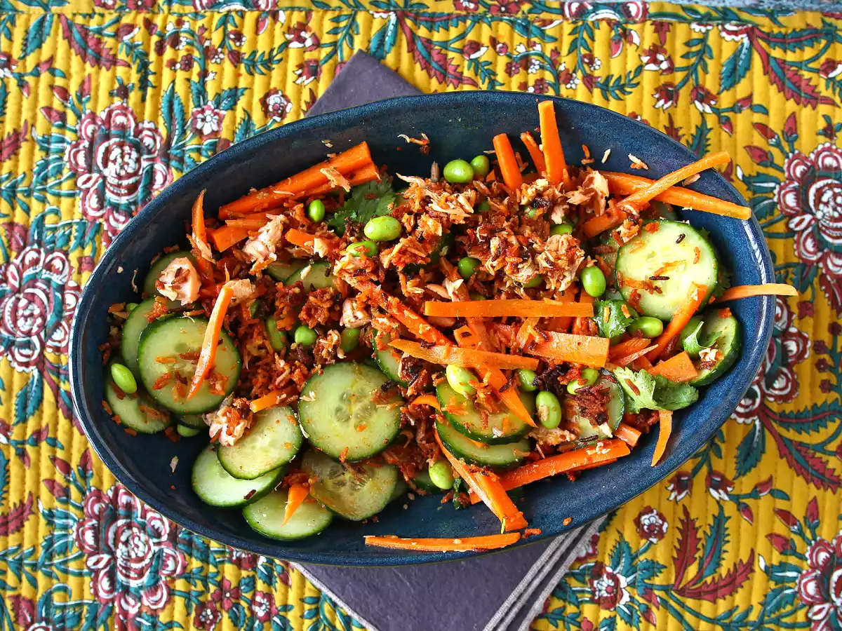 Ensalada de arroz crujiente con salmón y un toque picante - foto 6