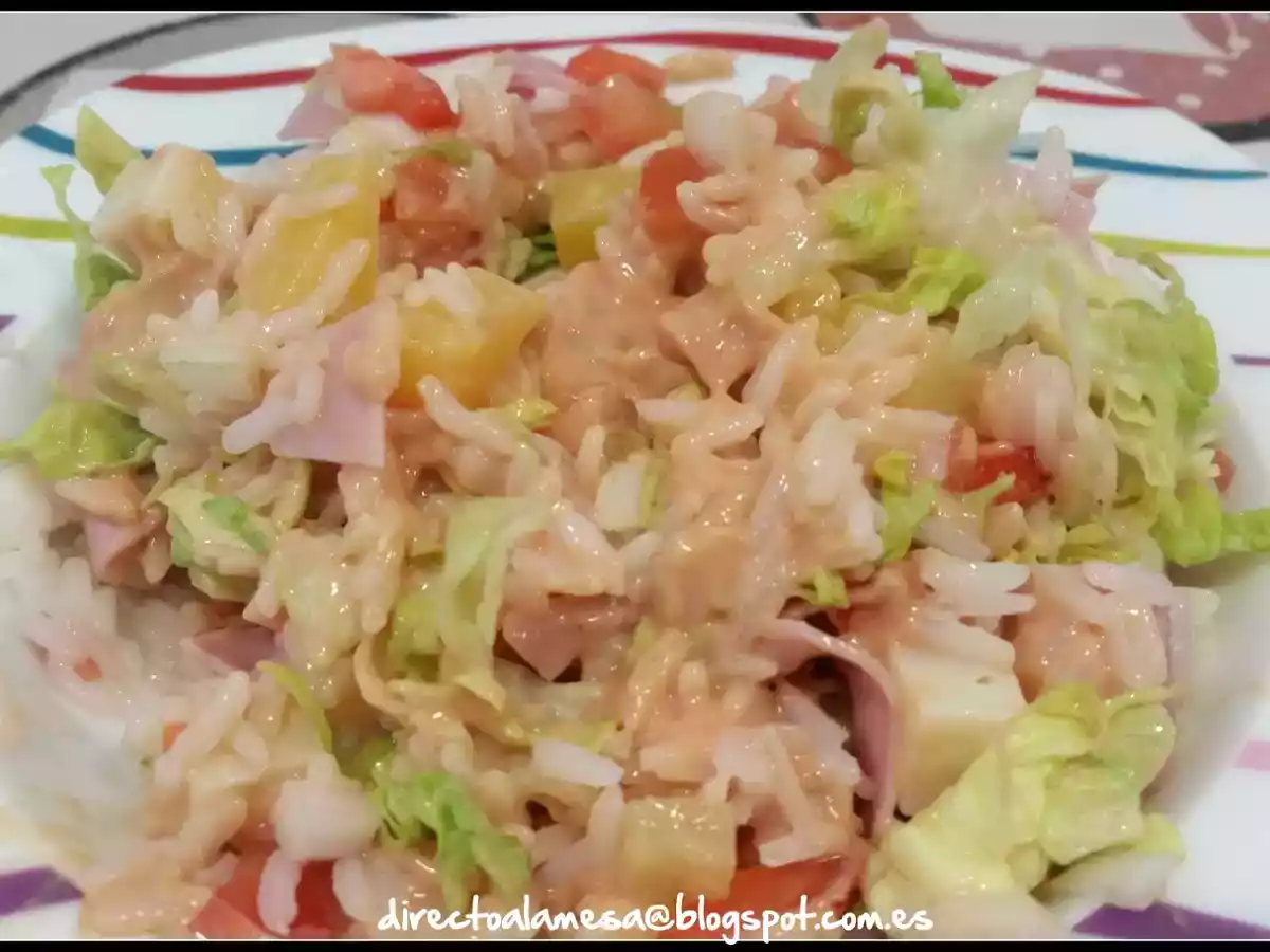 Ensalada de arroz, piña y salsa rosa - foto 2