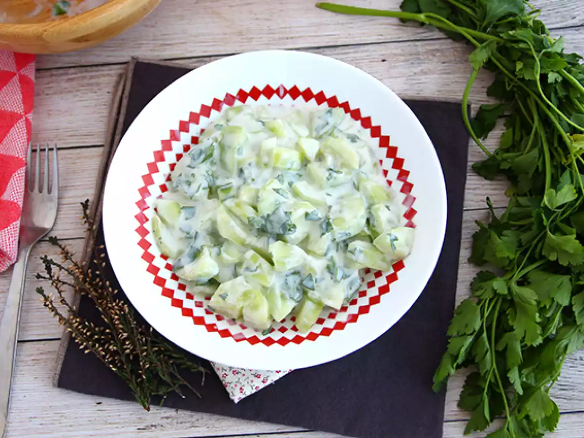 Ensalada de pepino y salsa de yogur - foto 3