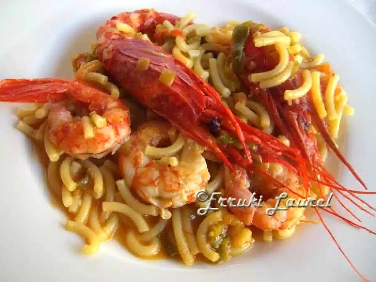 Fideuá con carabineros