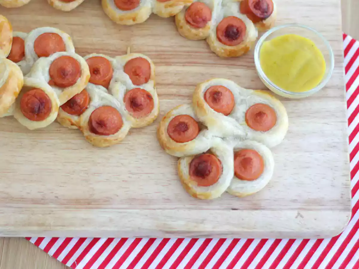 Flores de hojaldre y salchicha - foto 2