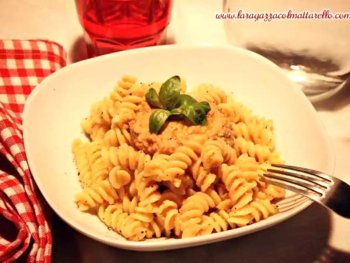Fusilli con Pesto alla Trapanese