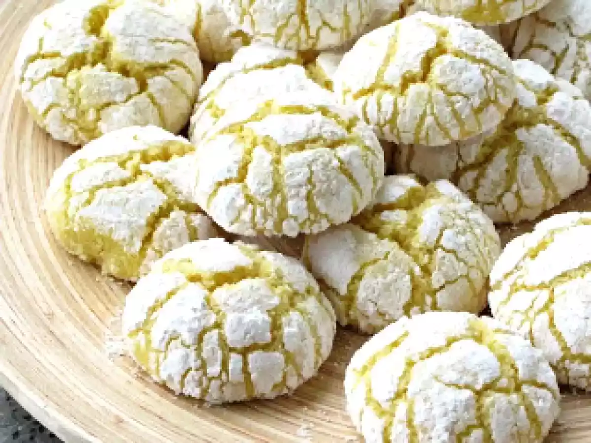 Galletitas mágicas blancas craqueladas