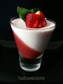 Gelatina y mousse de frutillas....una rica combinacion.... - Receta  Petitchef