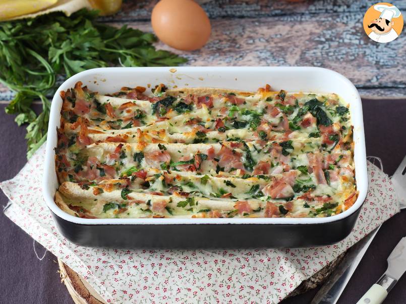 Gratinado de tortillas con jamón, espinacas y mozzarella, al estilo crinkle cake