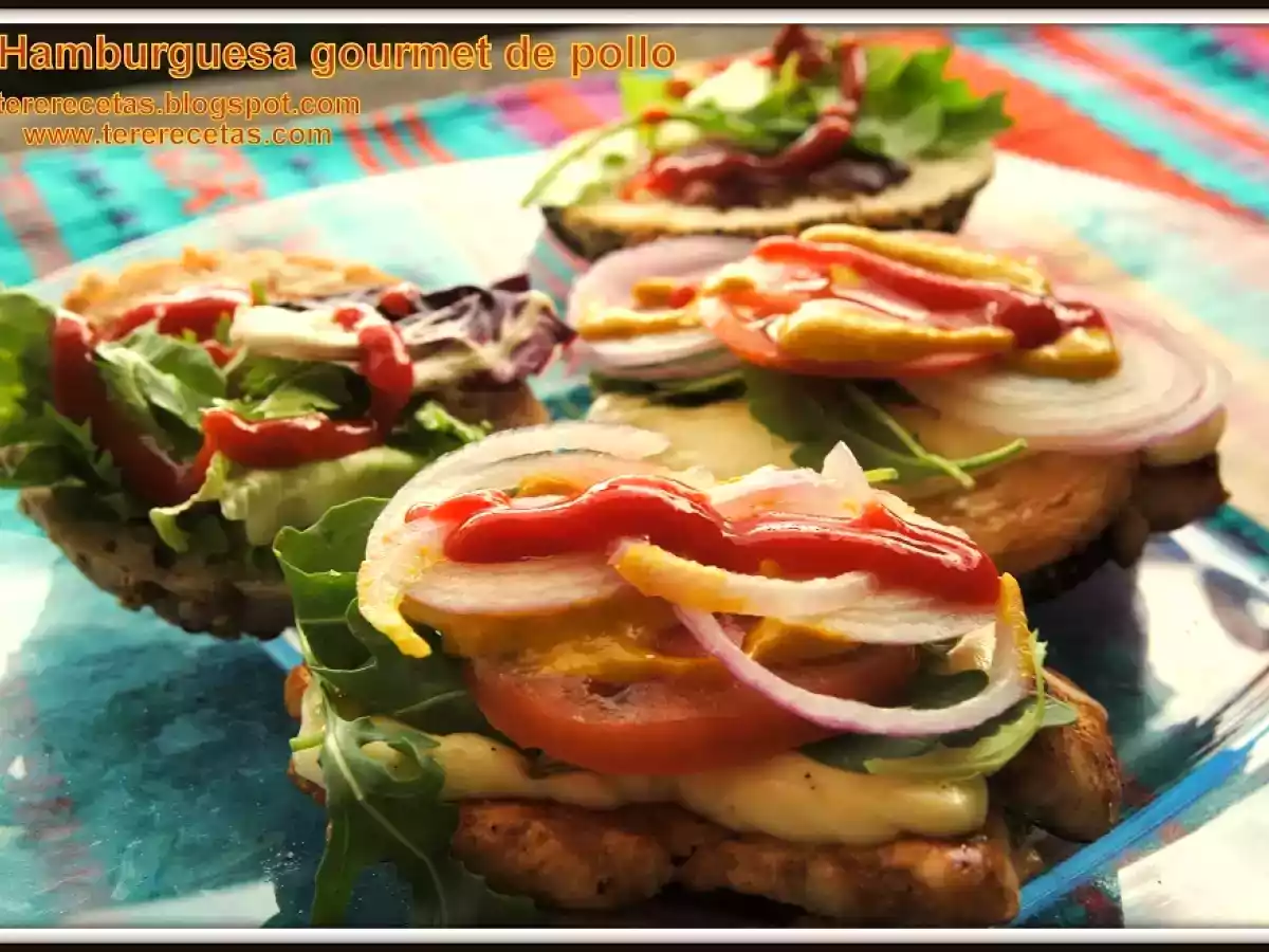 Hamburguesas gourmet de pollo.