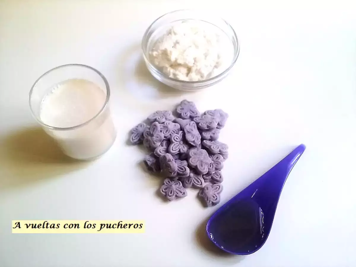 Helado de caramelos de violeta - foto 2