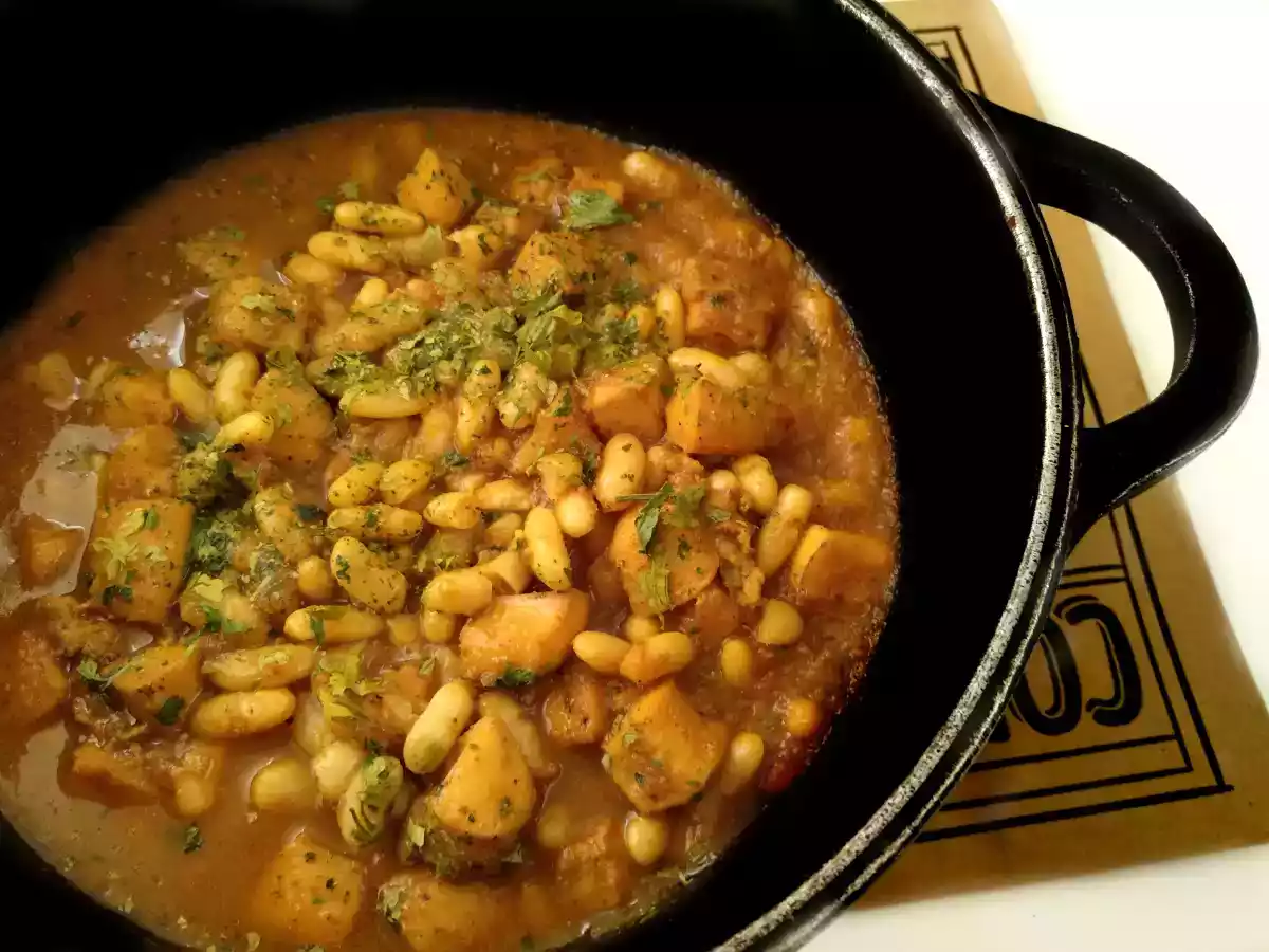 Judías blancas con pota