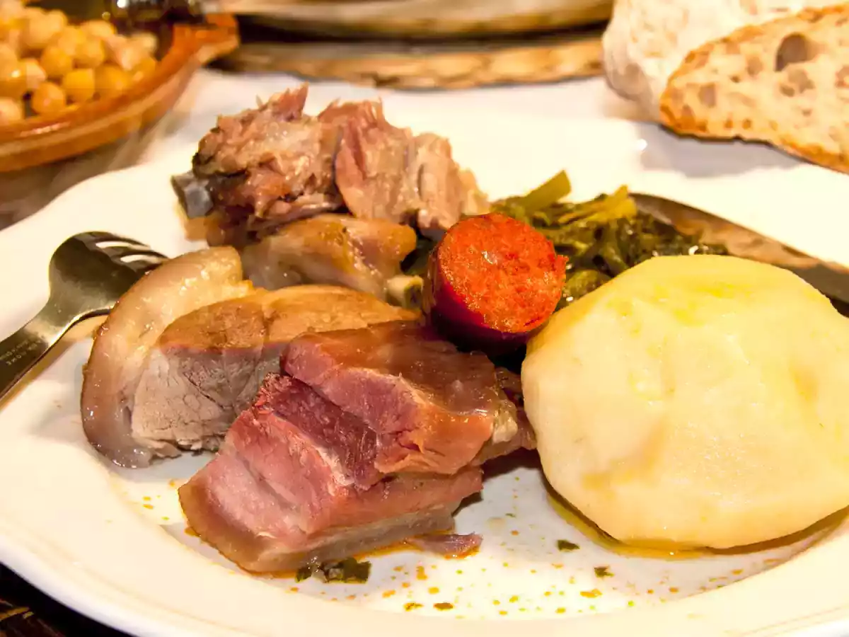 Lacón con grelos - foto 3