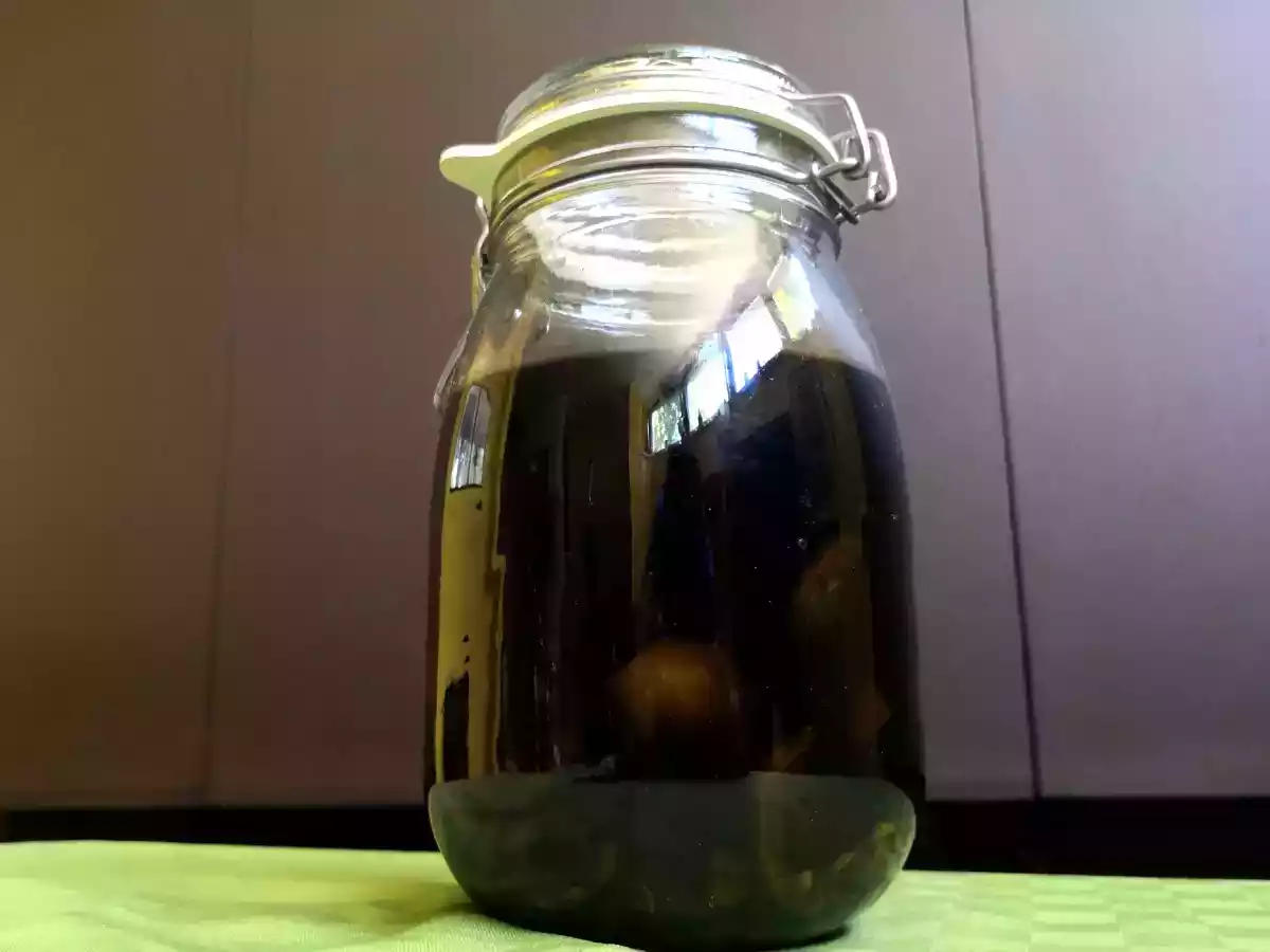 Licor tradicional italiano a base de nuez: Nocino - foto 5