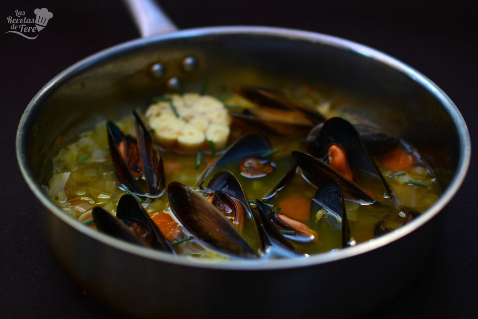 Los Mejores Mejillones En Caldo De Ajo - Receta Petitchef