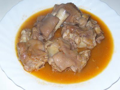 Manitas de cerdo en salsa - Receta Petitchef