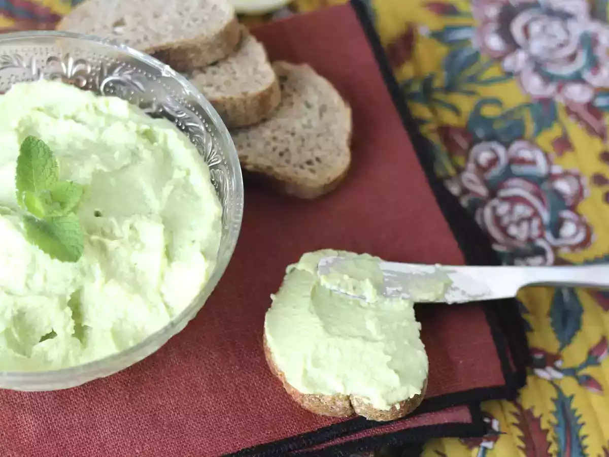Mayonesa cremosa de aguacate con huevo duro – sin huevo crudo - foto 2