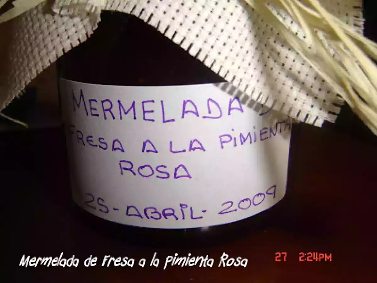 MERMELADA DE FRESA A LA PIMIENTA ROSA - foto 6
