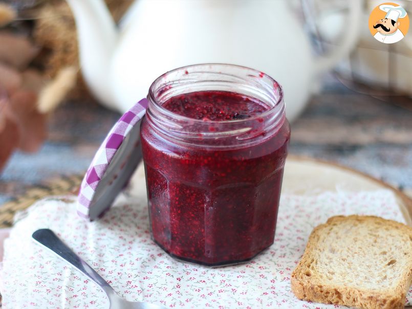 Mermelada saludable de frutos rojos y semillas chía