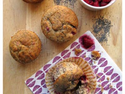 Muffins de frambuesas, queso y semillas de amapola