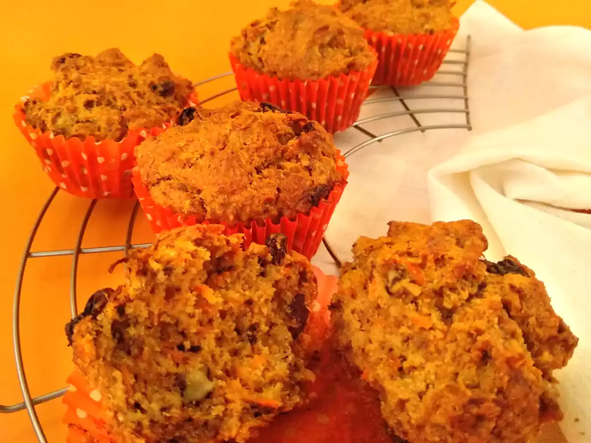 MUFFINS VEGANOS DE PLÁTANO Y ZANAHORIAS - foto 2