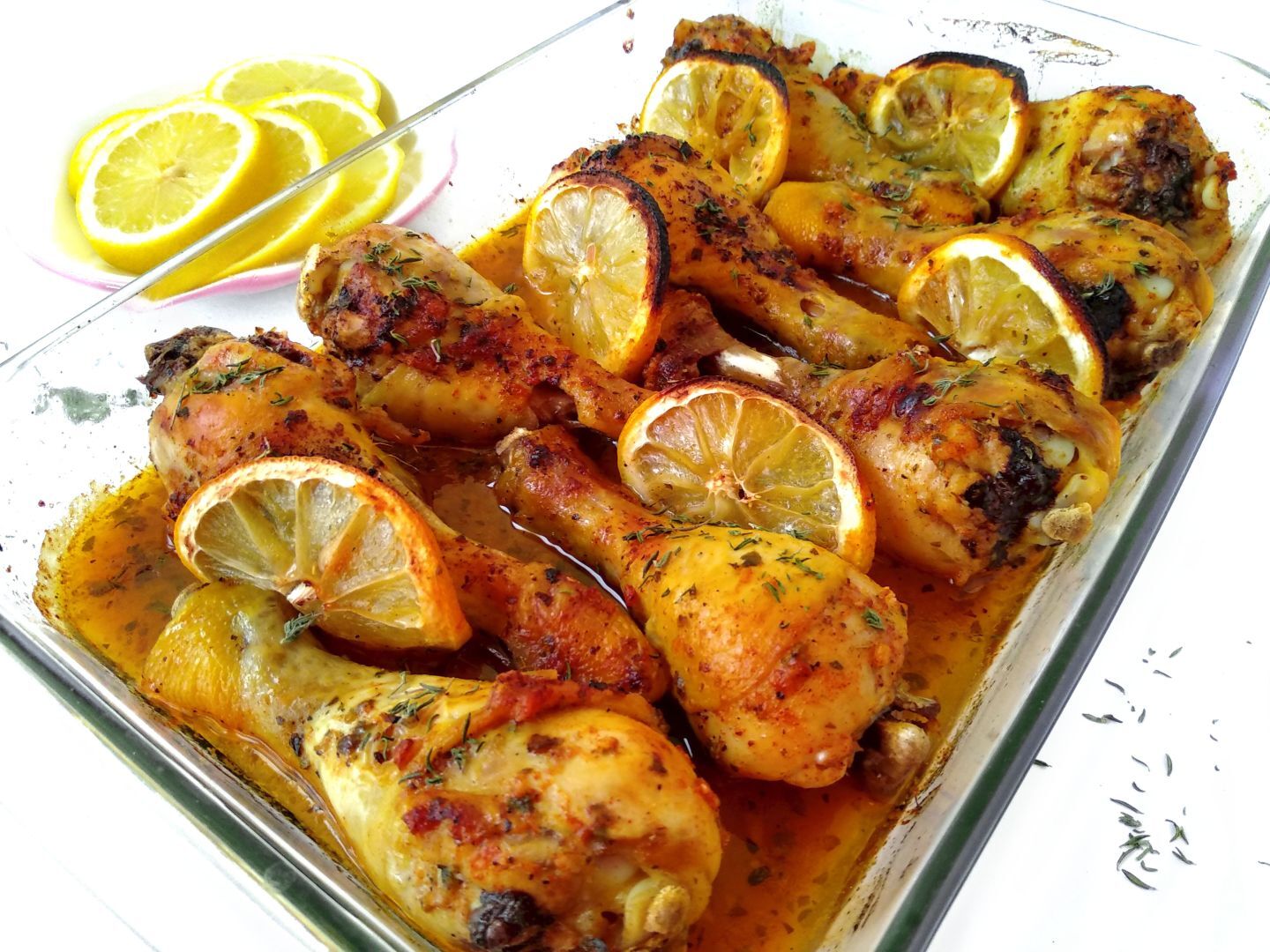 Muslos de pollo asados con limón, orégano y ajo {receta griega} - Receta  Petitchef