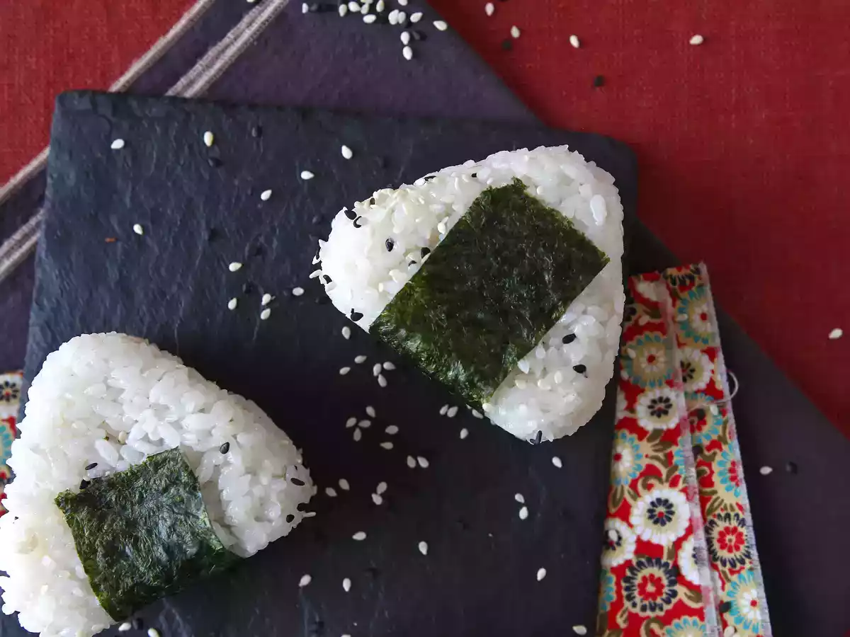Onigiri de atún, el pequeño sándwich de arroz japonés - おにぎり - foto 9