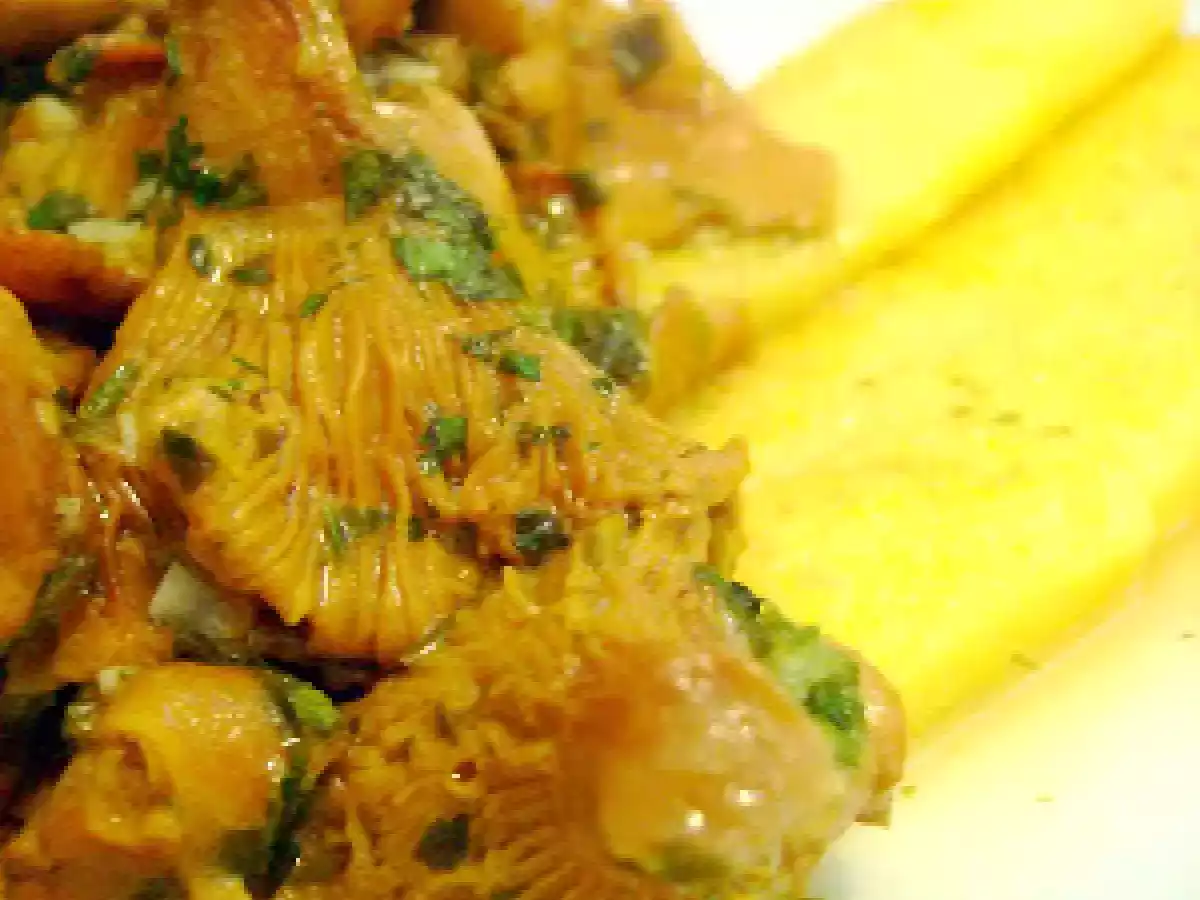 Otoño en mi Cocina! Polenta Grillada con Hongos Galletti (Rebozuelos). - foto 3