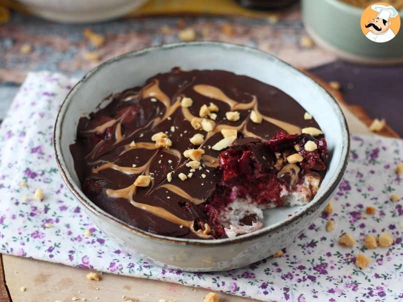 Overnight Oats con frutos rojos y chocolate, ¡un desayuno saludable y delicioso!