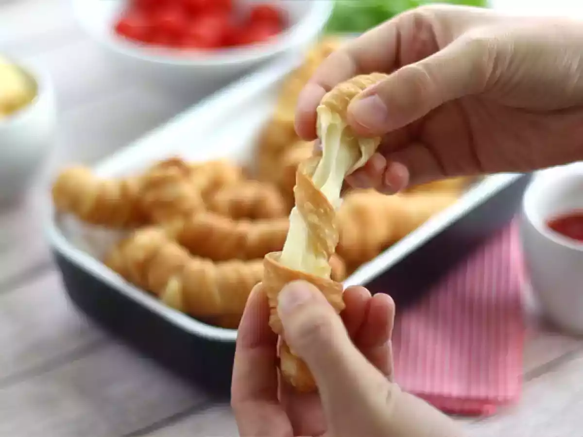 Palitos de queso con masa casera - foto 3