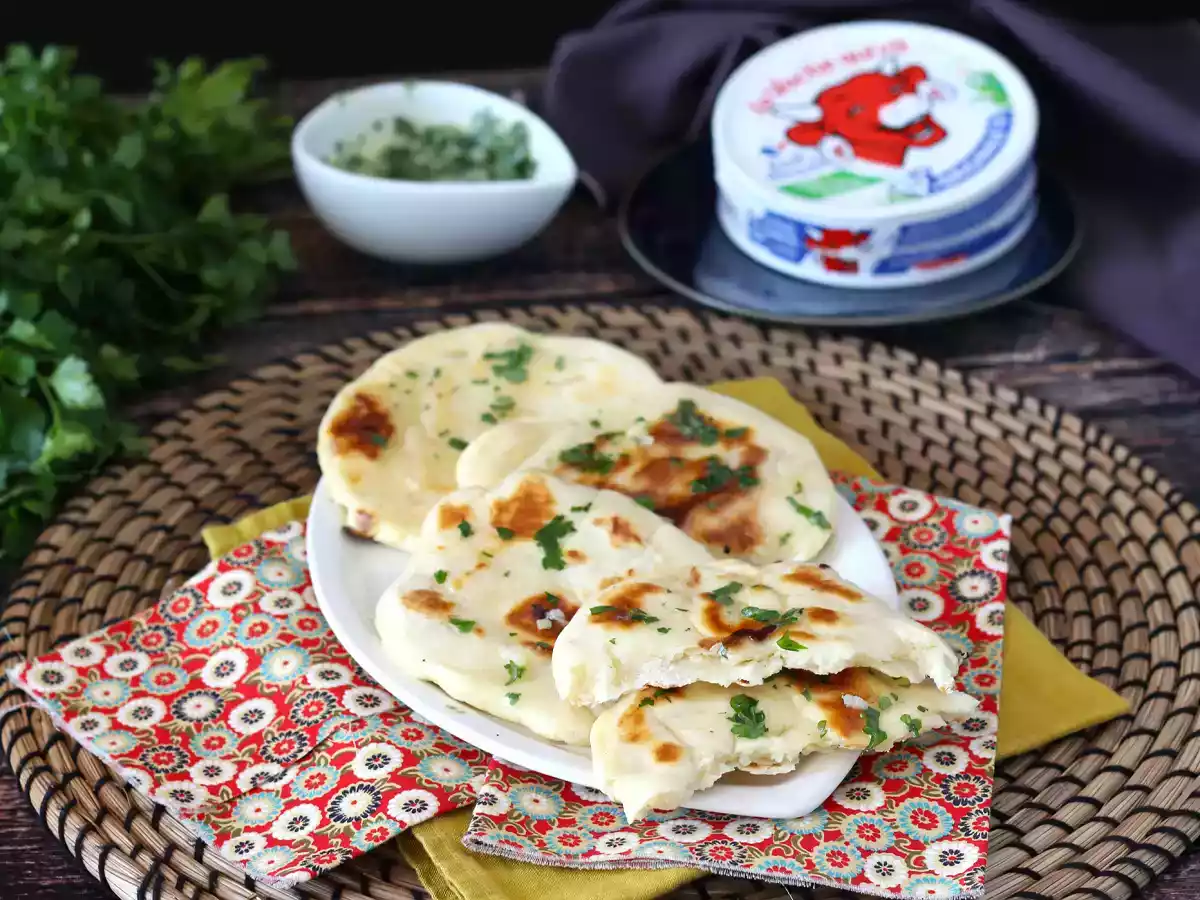 Pan naan relleno de queso en sartén, receta express - foto 4