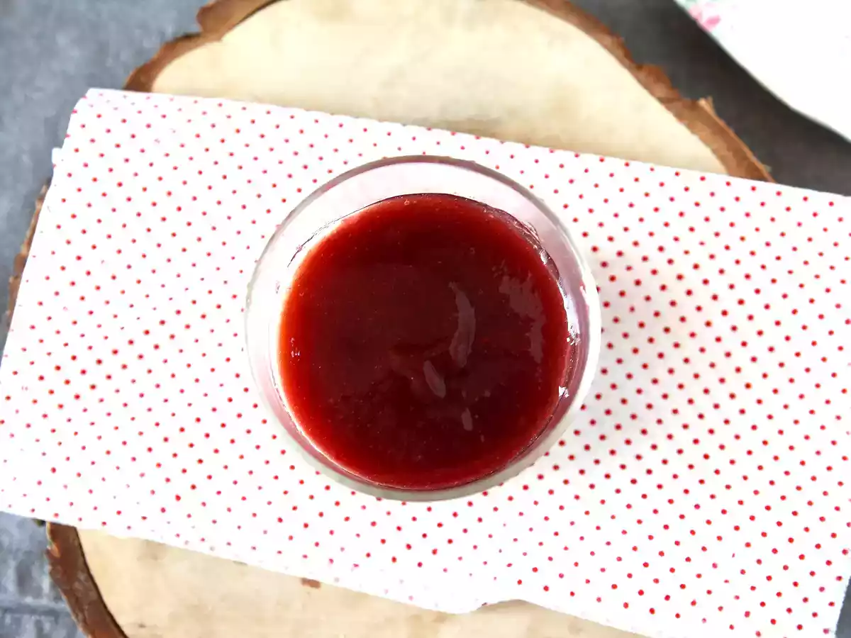 Panna cotta con coulis de frutos rojos - foto 3