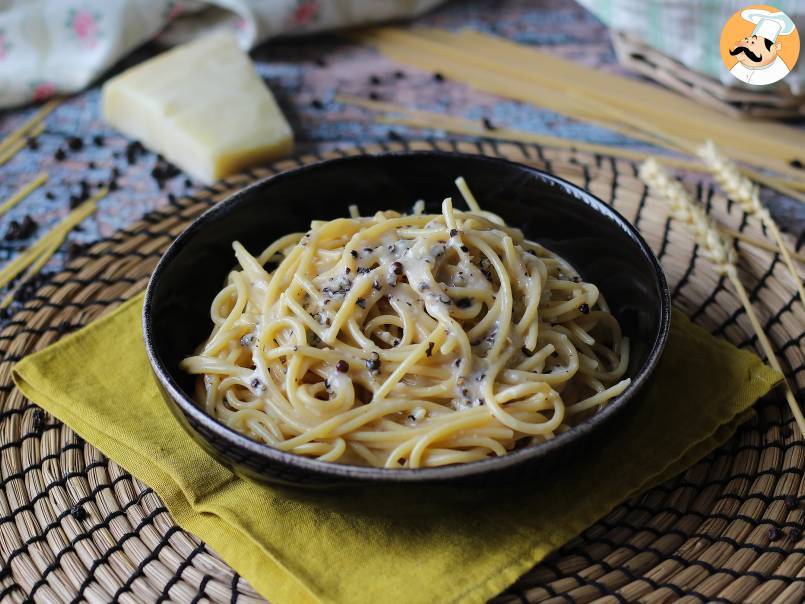 Pasta cacio e pepe: 3 ingredientes, una explosión de sabor - foto 5