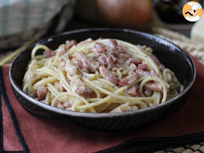 Pasta con bacon: fácil y barata