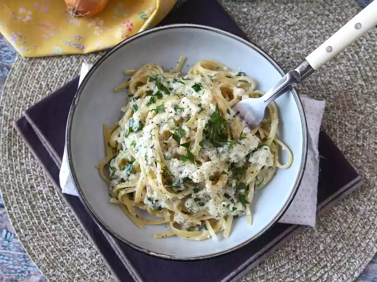 Pasta con crema de cebolla, una receta fácil y económica - foto 2