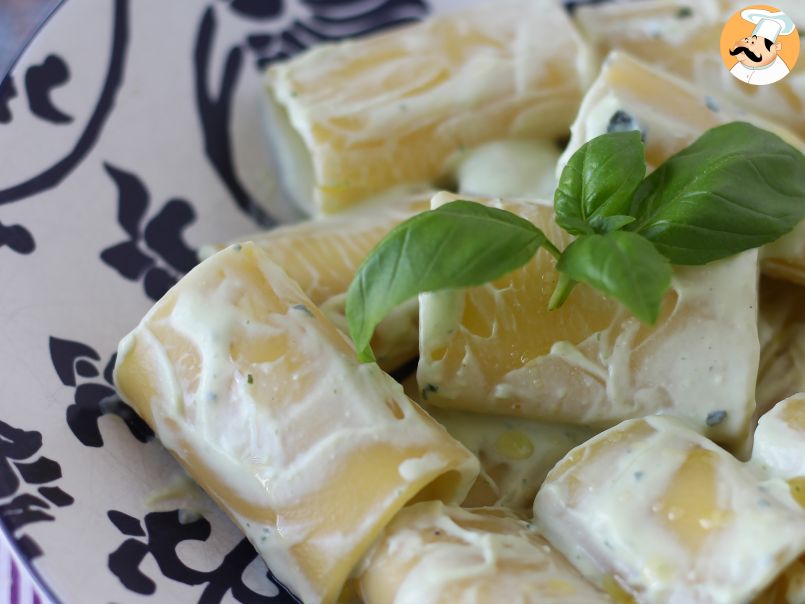 Pasta con crema de ricota y albahaca - foto 3