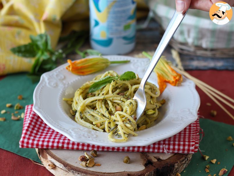 Pasta con flores de calabacín, ricotta y pistachos - foto 4