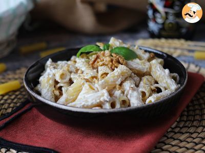 Pasta con ricotta y nueces